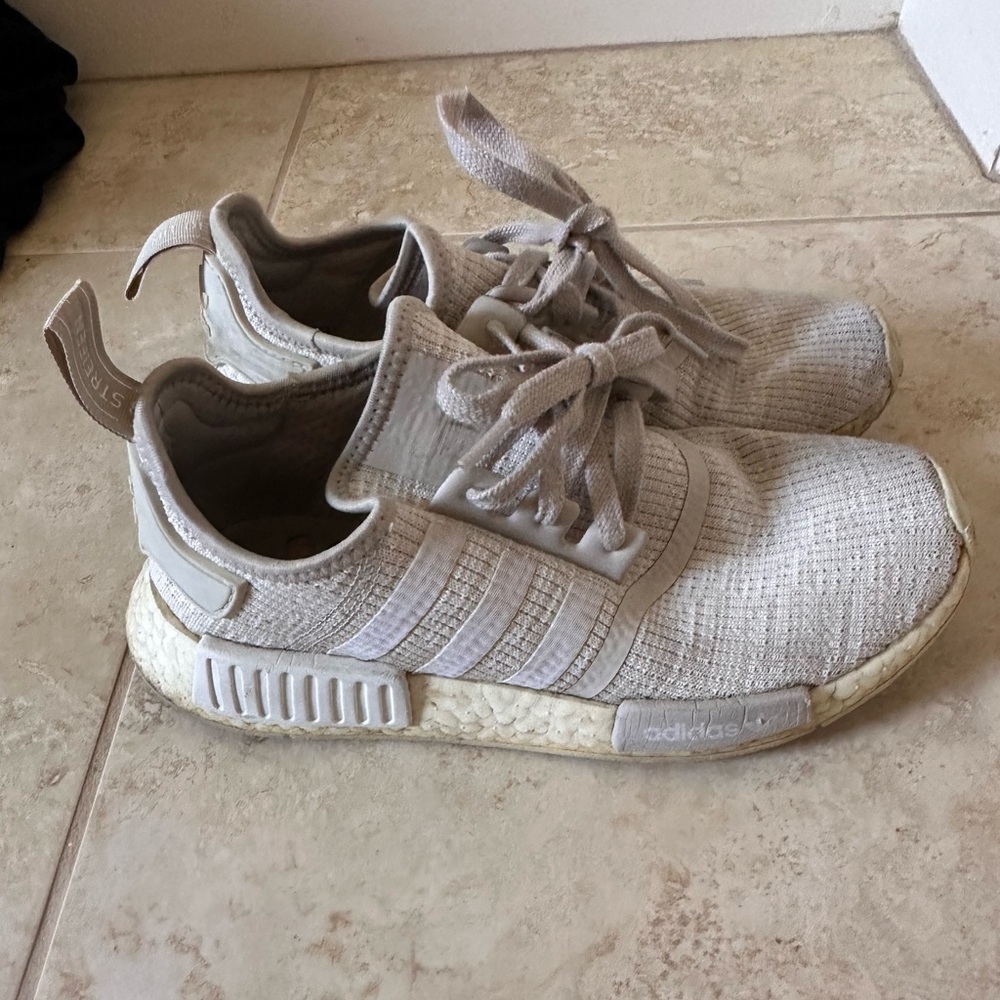 Cream adidas nmd